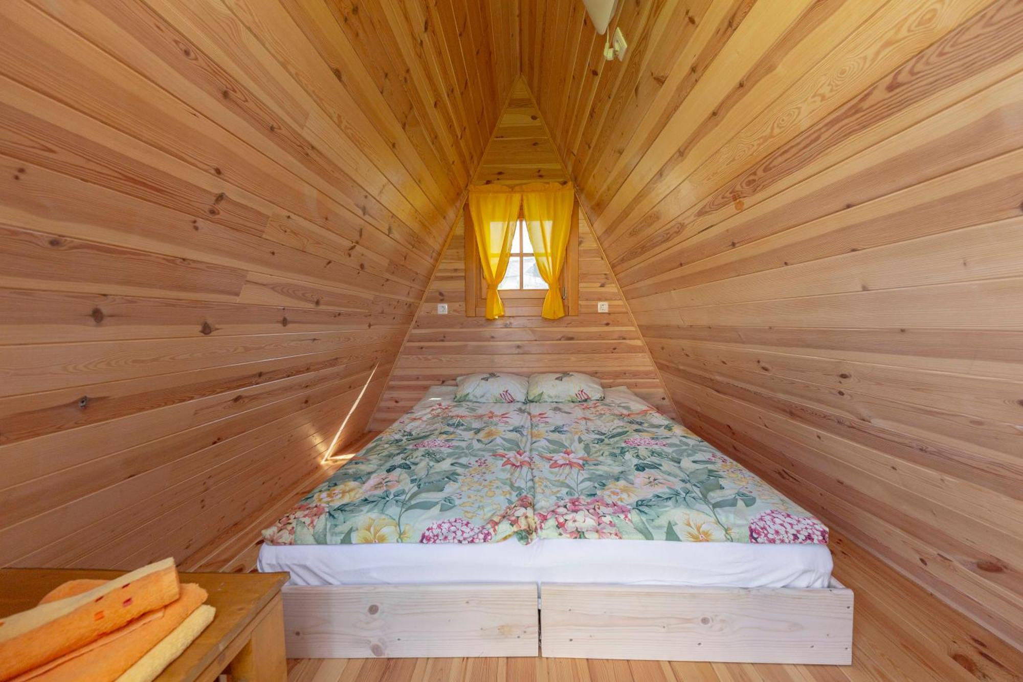 Glamping Mohorjev Grunt Hotel Preddvor Kültér fotó