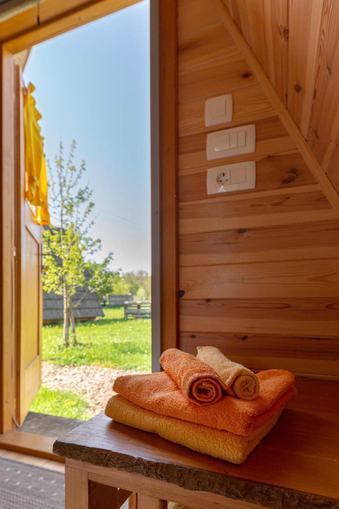 Glamping Mohorjev Grunt Hotel Preddvor Kültér fotó